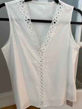 Women’s White Lace-Trim V-Neck Tank Top